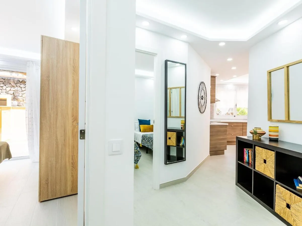 9 Parque Tropical Apartamento Los Cristianos アパート